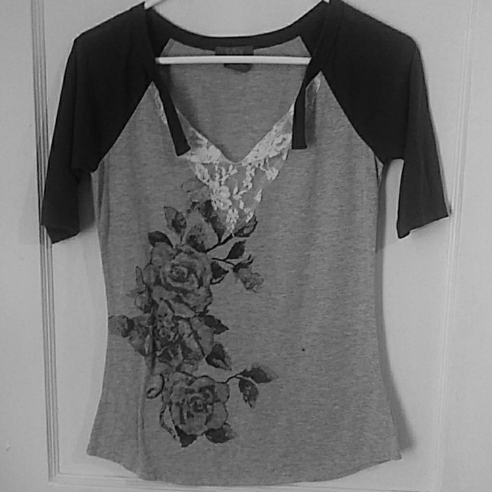Tee